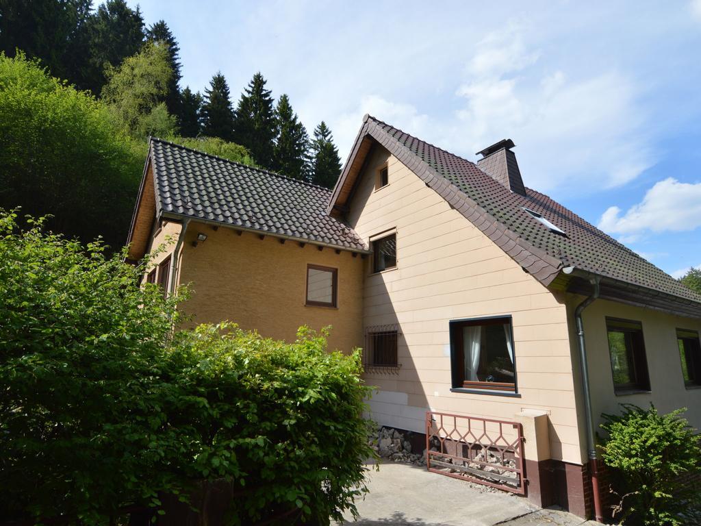 Holiday Home With Garden In Hellenthal Eifel 外观 照片