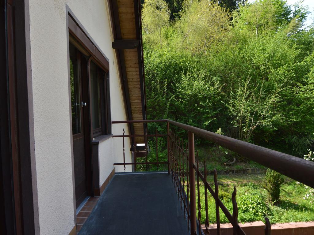 Holiday Home With Garden In Hellenthal Eifel 外观 照片