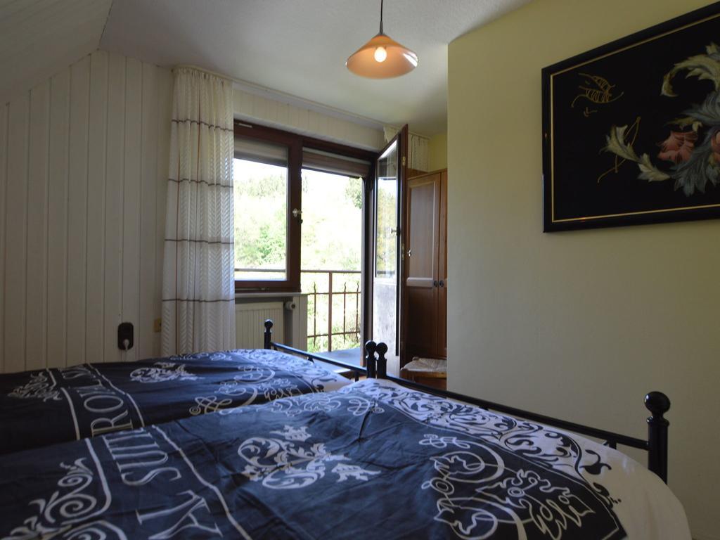 Holiday Home With Garden In Hellenthal Eifel 外观 照片