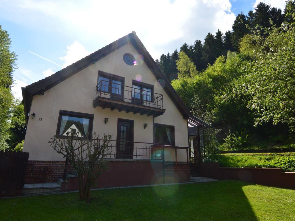 Holiday Home With Garden In Hellenthal Eifel 外观 照片