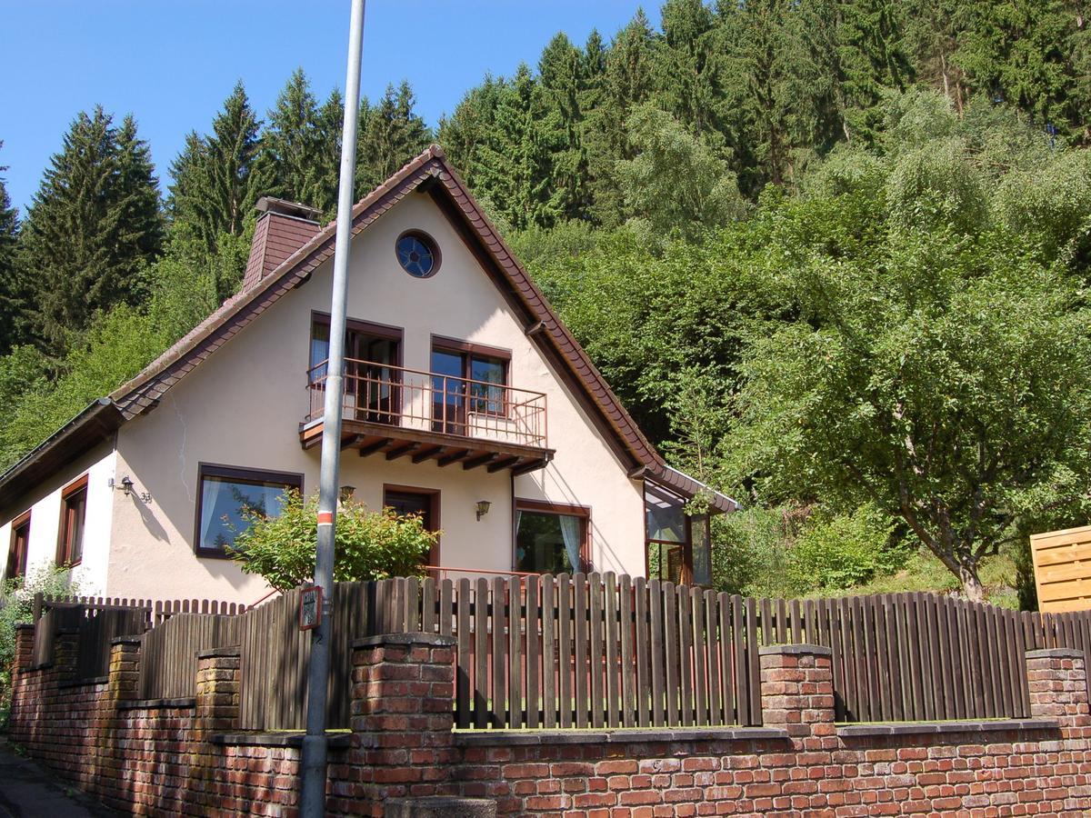 Holiday Home With Garden In Hellenthal Eifel 外观 照片